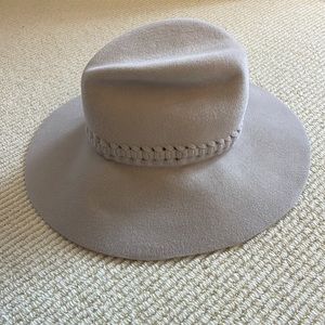 Lola Wool Hat, Camel